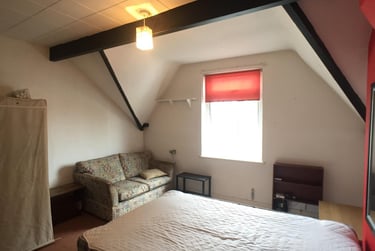 1 bed studio, Bristol Road, Selly Park, Birmingham, B296AU - Image 2